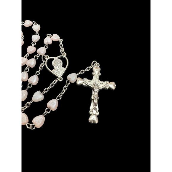 Pink Plastic Heart Rosary Silver-tone - Pre-loved Necklace - Picture 2 of 4